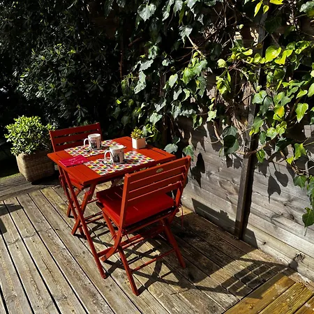 Avec Jardin Sud Proche Bord De 아파트