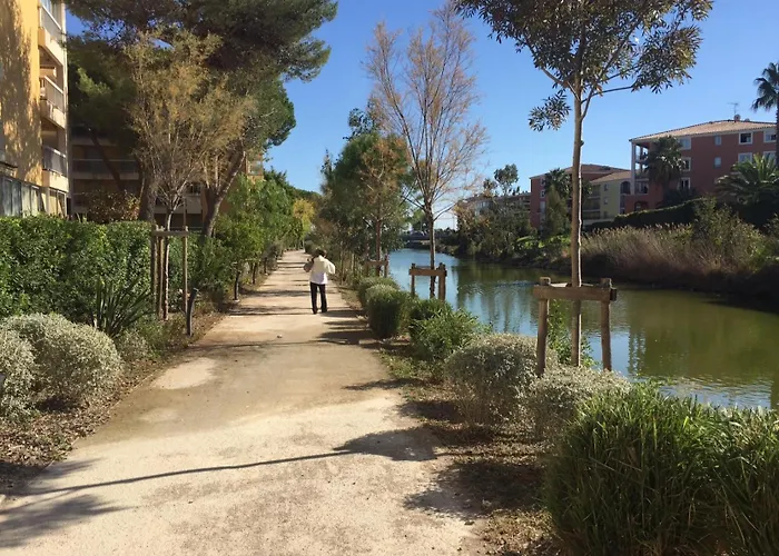 شقة Avec Jardin Sud Proche Bord De *