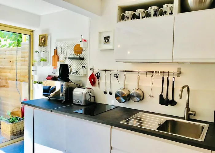 Avec Jardin Sud Proche Bord De * سانت ماكسيم