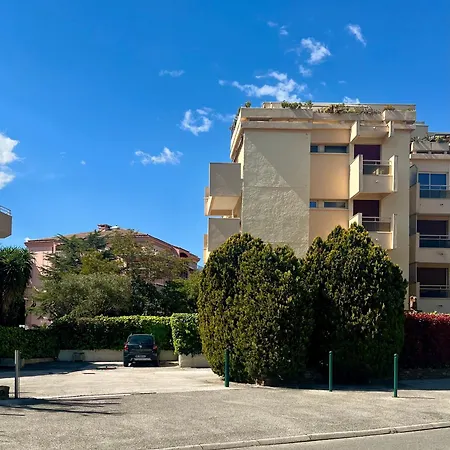 Avec Jardin Sud Proche Bord De شقة *