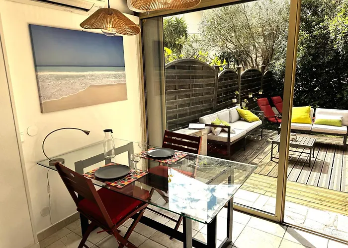 Avec Jardin Sud Proche Bord De Lejlighed Sainte-Maxime